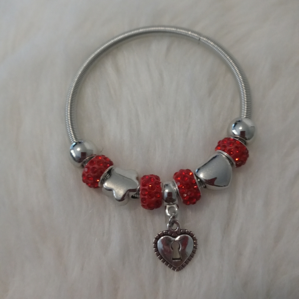 Charm bracelet